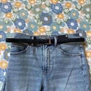 Black leather belt with silver buckle - flaking material